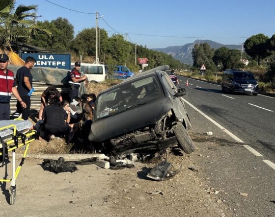 Ula Kızılyaka’da Tek Taraflı Trafik Kazası: 7 Kişi Yaralandı