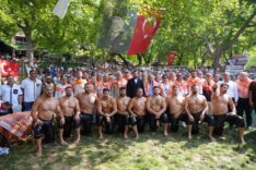 Menteşe Beşpınar Yağlı Pehlivan Güreşleri'nde Heyecan Doruğa Ulaştı - Beşkaza TV görseli 1