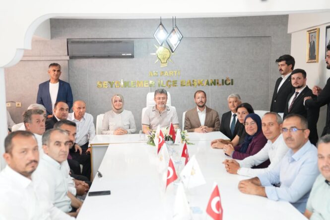 Tarım ve Orman Bakanı İbrahim Yumaklı, Seydikemer İlçe Başkanlığı'nı Ziyaret Etti - Beşkaza TV görseli 1