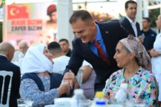 Valimiz Dr. İdris Akbıyık, Şehit Yakınları ve Gazilerle Vefa Sofrasında Buluştu - Beşkaza TV görseli 1