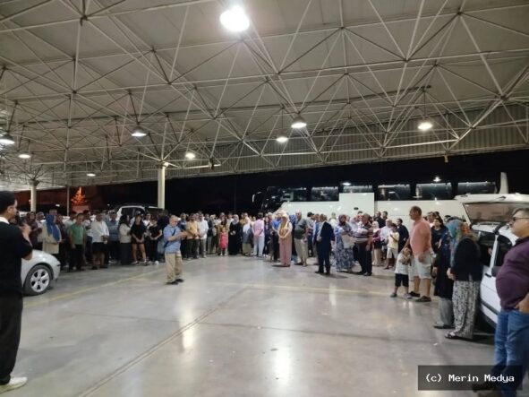 21 Umreci Kutsal Topraklara Dualarla Uğurlandı