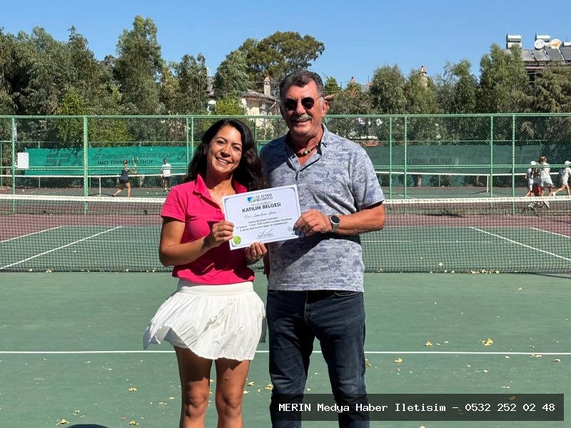 Fethiye’de Ücretsiz Tenis Kursları 8. Dönem Sertifika Töreni ile Tamamlandı