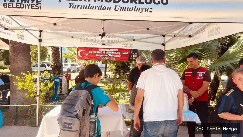 Fethiye’de Gaziler Günü Öncesi Lokma İkramı