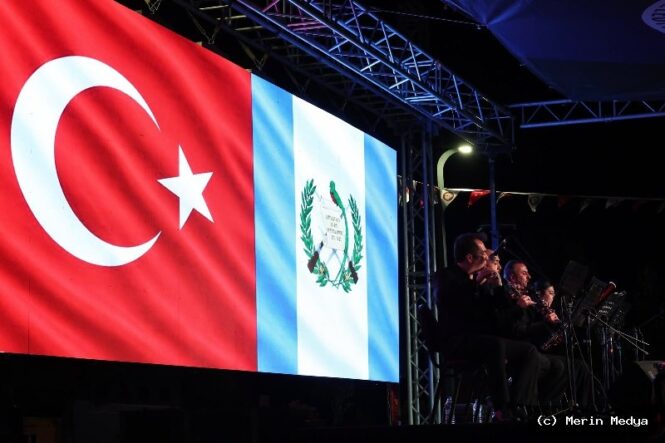 Menteşe'de Guatemala Ezgileri Yükseldi: Kültür ve Sanat Şenliği Coşkusu