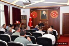 Fethiye'de Taşıma Servis Kooperatifleri ile Muhtarlar Bir Araya Geldi