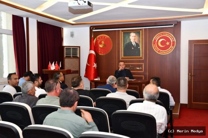 Fethiye'de Taşıma Servis Kooperatifleri ile Muhtarlar Bir Araya Geldi