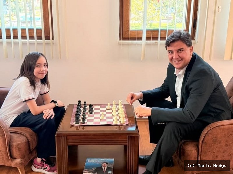 Fethiye’nin Genç Yıldızı Mira Deniz Beler, Satrançta Türkiye Birincisi Oldu