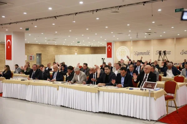Muğla Büyükşehir Belediye Meclisi 2025’te Kararların Yüzde 95’ini Oy Birliğiyle Aldı (3)_600x400